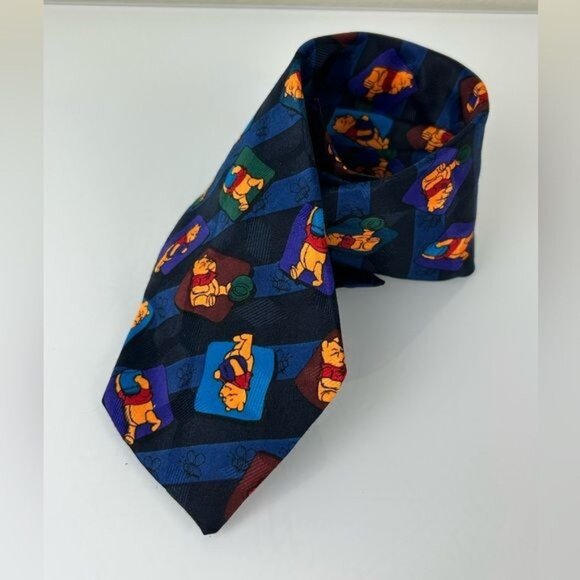 Winnie the Pooh Disney Head in Honey Pot Eating Neck Tie Made in Korea - Picture 8 of 8